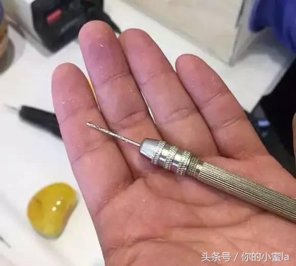蜜蜡打孔最佳方法,蜜蜡圆珠打孔技巧