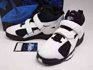 扒篮球鞋,灌篮高手三井寿耐克篮球鞋