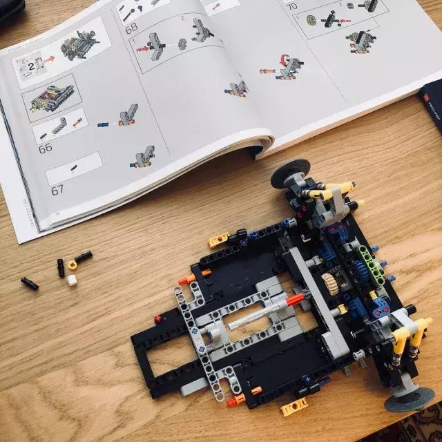 乐拼和乐高布加迪的区别,乐高对比乐拼测评