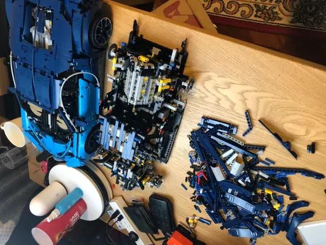 乐拼和乐高布加迪的区别,乐高对比乐拼测评