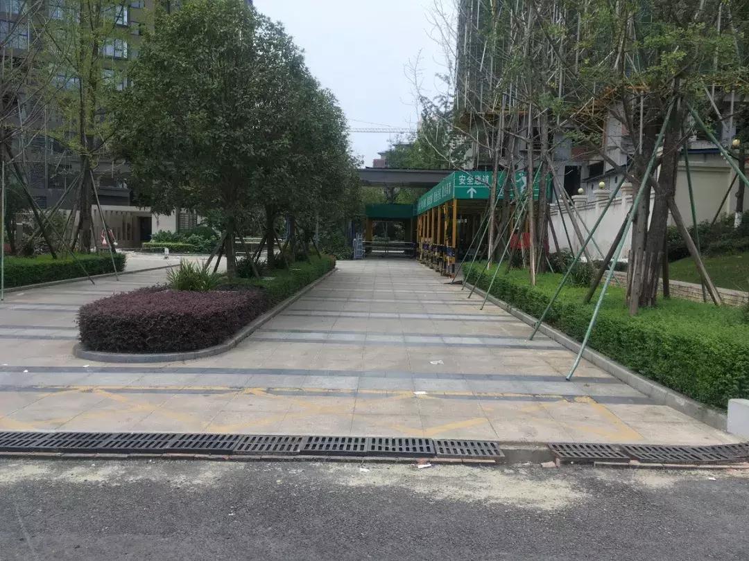 龙泉大面地铁13号线哪个小区最近,成都13号地铁经过大面哪些地方