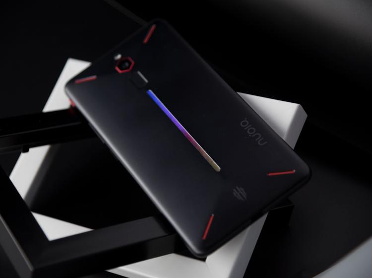 王者物理辅助工具推荐,和平精英外挂辅助软件下载安卓版