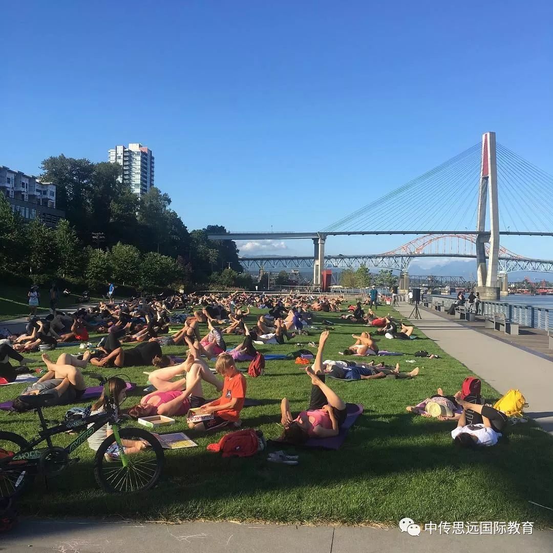 加拿大最火运动,nike合作的瑜伽品牌