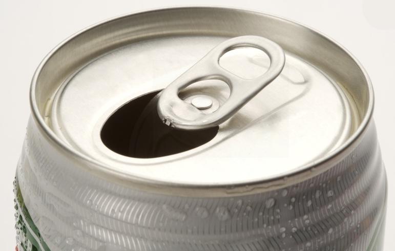 易拉罐拉环断了怎么办？三个开罐神技能！不伤手不费劲轻松打开了