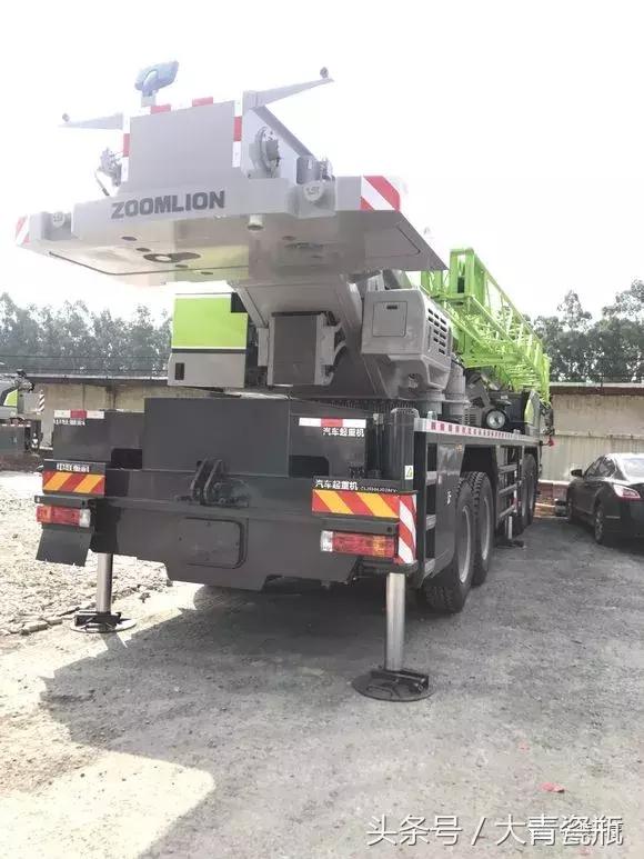 中联重科第一吊车,中联第一台吊车