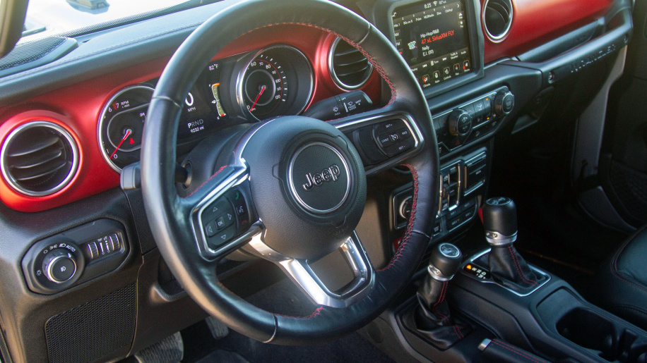 普拉多和牧马人的驾驶感受,牧马人和普拉多驾驶感受