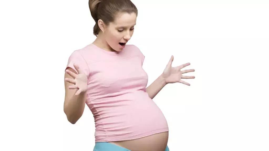 产科医生帮孕妈分娩做准备,产科科普孕妈妈需要准备什么东西