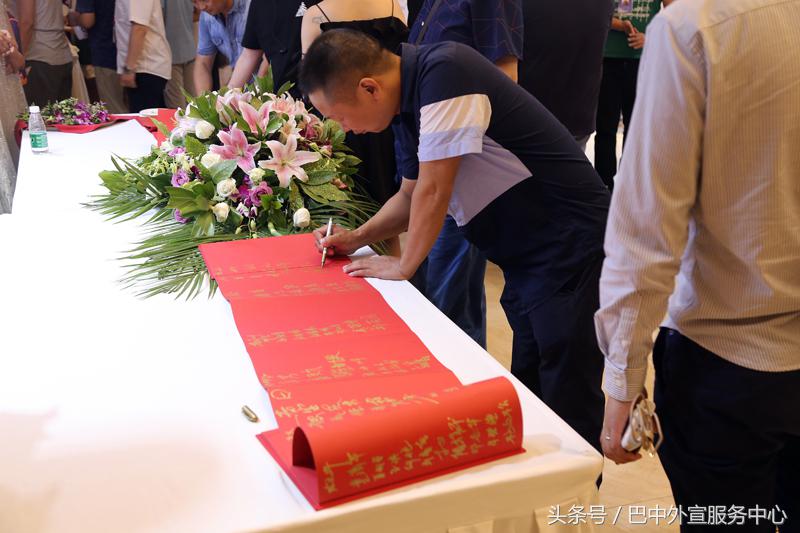 巴中王府井购物中心六月雪,巴中王府井购物中心有啥活动