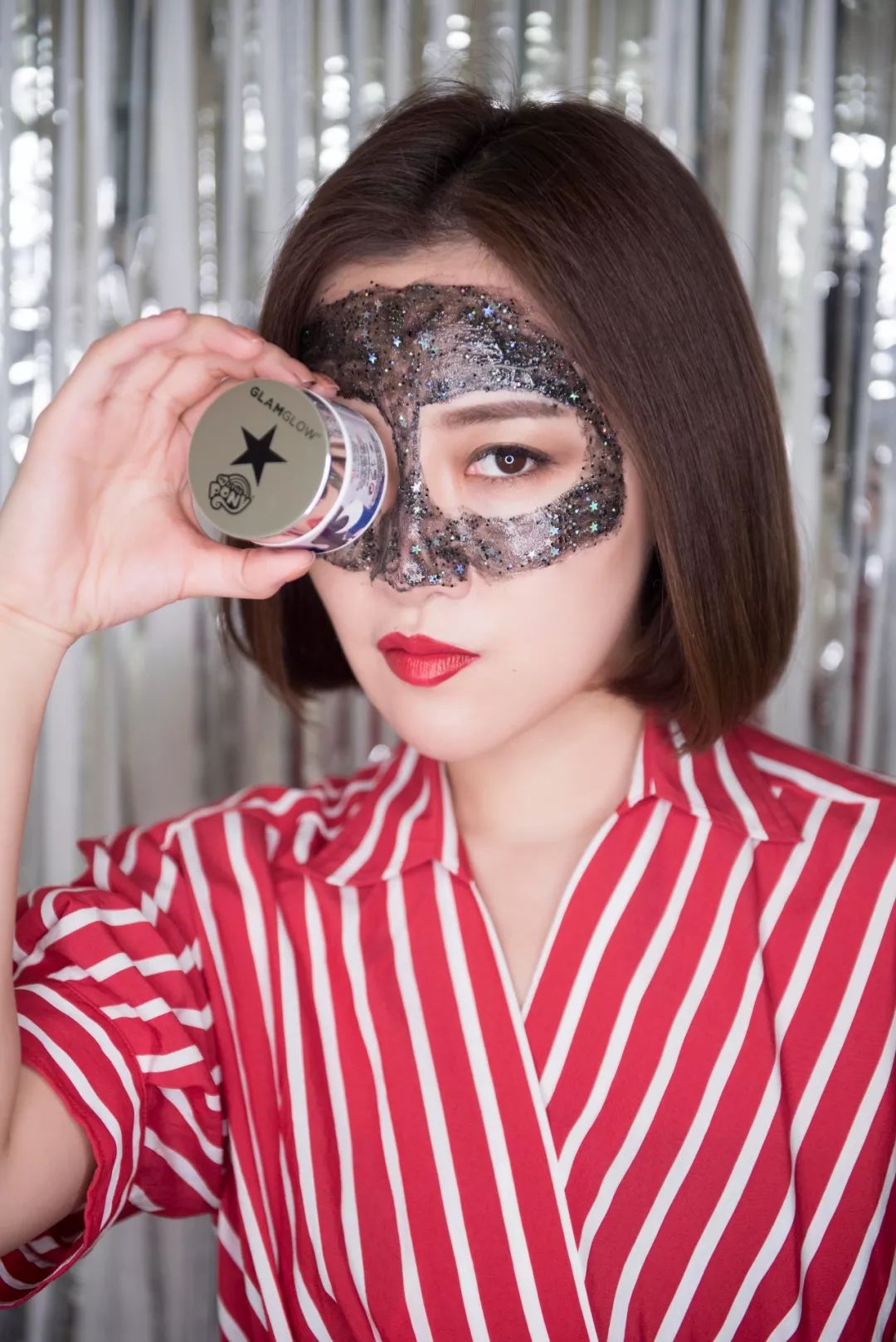 闪闪惹人爱｜即使是去拯救世界，女生也要BlingBling！