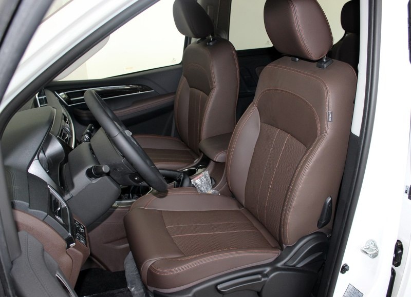 东风风行f600发动机质量怎么样,东风风行f600商务车七座尺寸