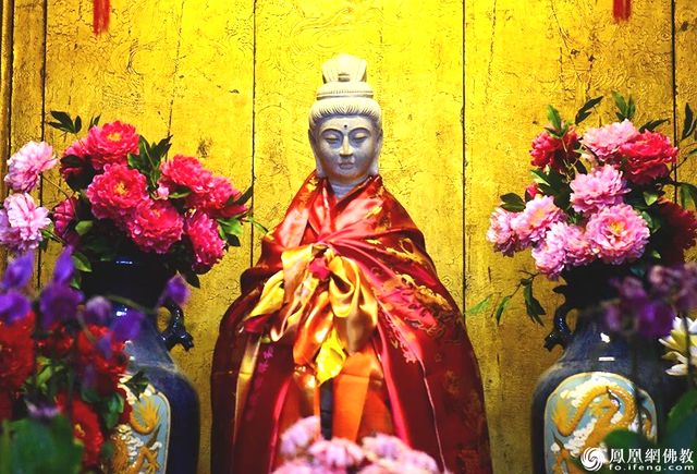 恭迎观世音菩萨诞辰视频,恭迎观音菩萨出家殊胜日