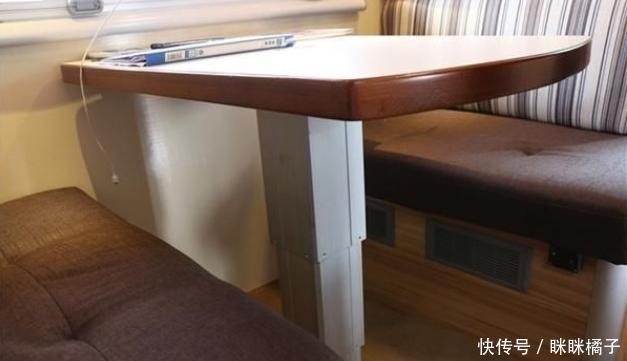 宇通5.99米自动挡中巴房车,看上去和普通车一样的房车