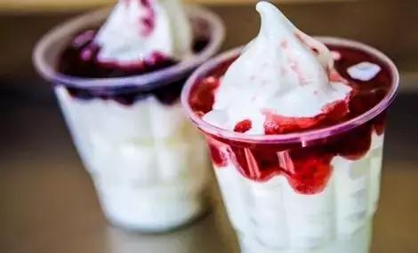 冰淇淋酸奶适合减脂喝吗,酸奶冰淇淋好吃吗