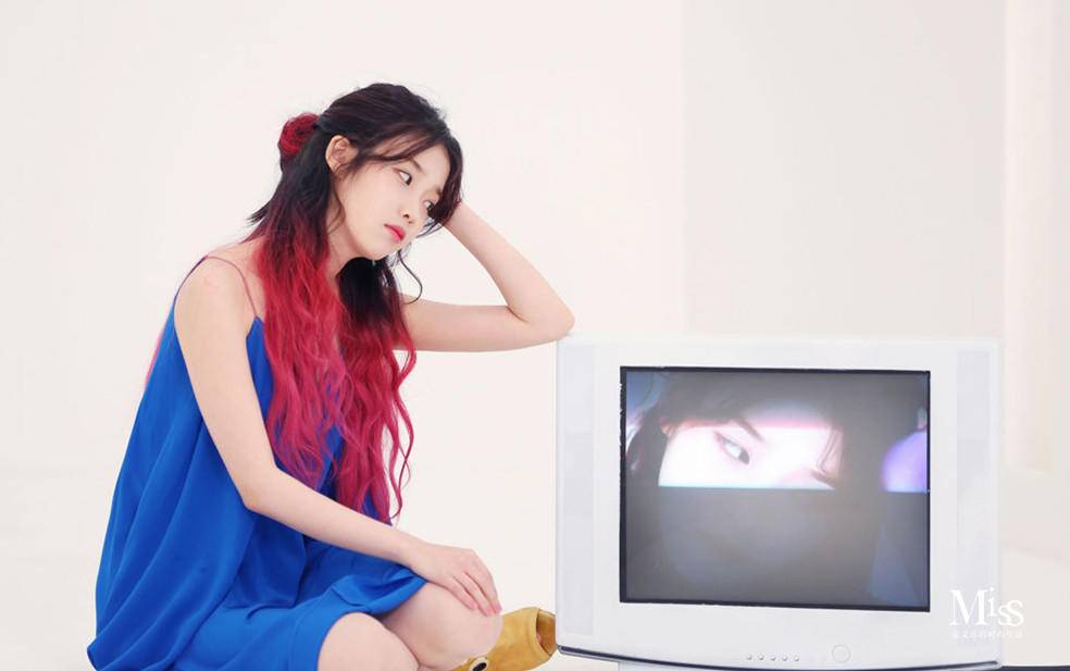 七哥力荐：女人的激吻唇一定要配上海藻卷才是真性感