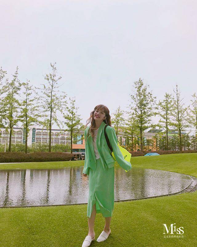 七哥力荐：女人的激吻唇一定要配上海藻卷才是真性感