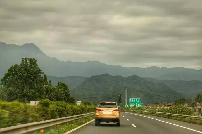 “觅雪”、“逐日”，突发奇想的旅行，途虽远，我必达！