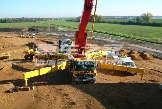 大饱眼福！租赁公司三十周年庆，55台大象和施维因泵车壮观*行游**！