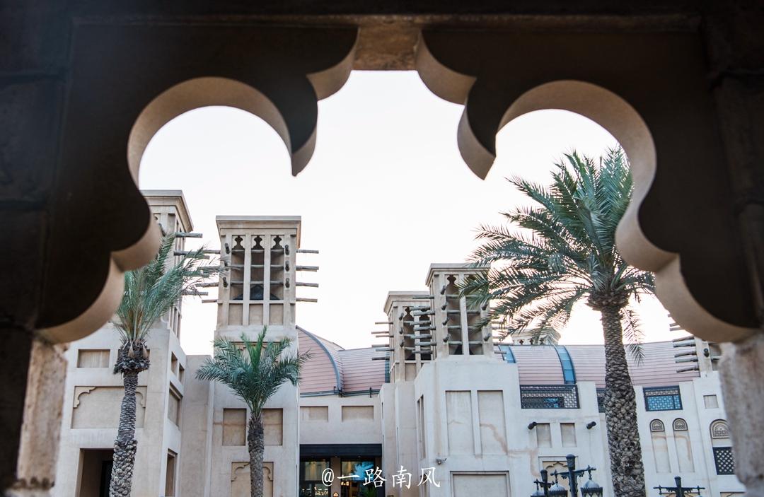 常年干旱的阿联酋遭暴雨侵袭,阿联酋严重缺水主要原因