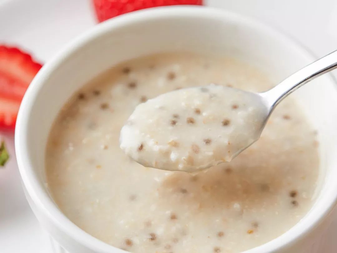 澳洲即食燕麦片营养早餐,奇亚籽谷物即食燕麦片的吃法