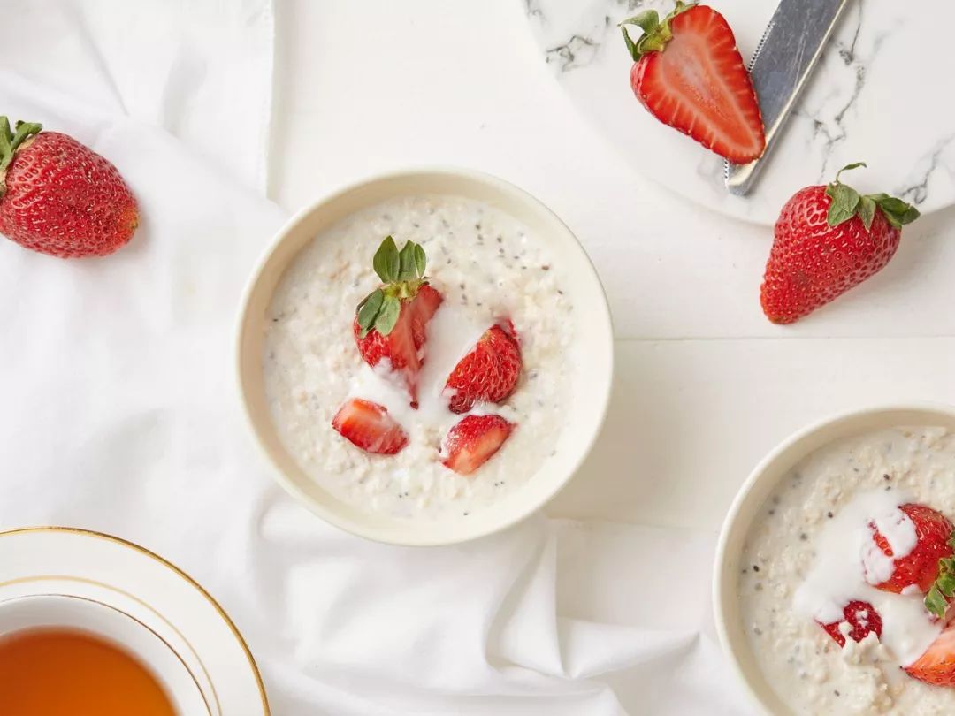 澳洲即食燕麦片营养早餐,奇亚籽谷物即食燕麦片的吃法