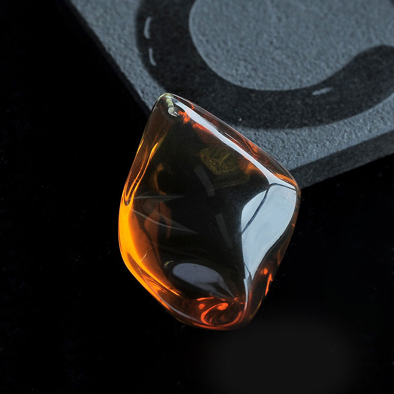 怎么鉴别金珀,金绞蜜和蜜蜡的区别