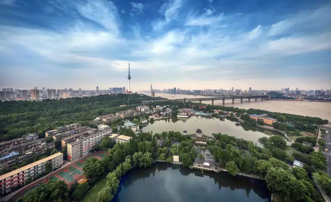 继北上广深之后谁是中国第五城,北上广深第五个城市