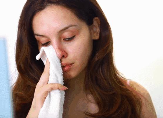 都8102年了,还用这些方法祛黑头,你的脸还好吗?