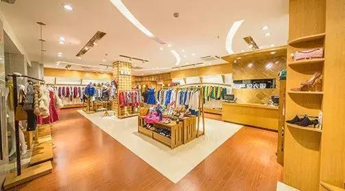 优衣库在走下坡路吗,优衣库吊牌