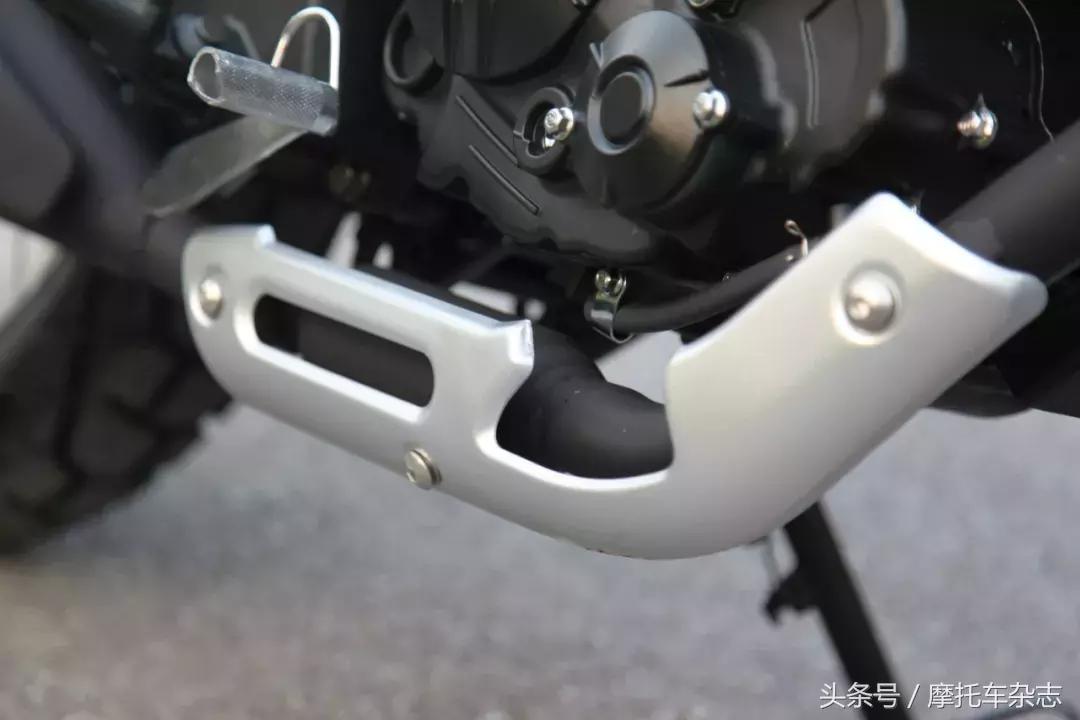 全车LED,仪表在油箱上,原厂钥匙竟然是开瓶器,力帆KPM200开箱