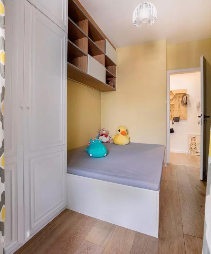 60㎡北欧风两居室，小吧台当电视背景墙，这设计真是666！