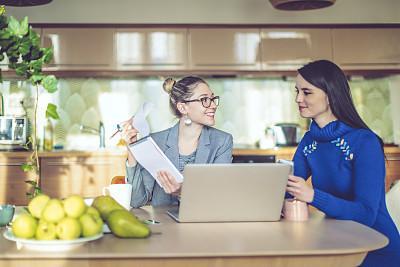 信用卡忘了消费要交年费了怎么办,信用卡忘了还逾期怎么补救