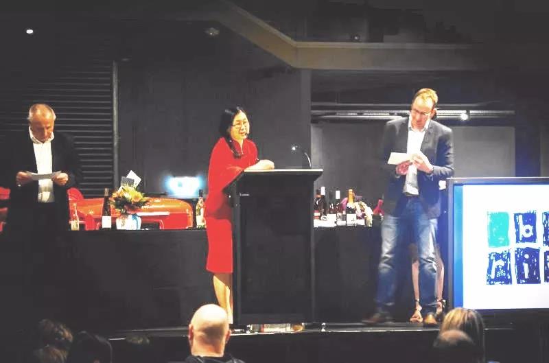 蓝河用梦想点燃荣耀之夜，让奋斗再创未来