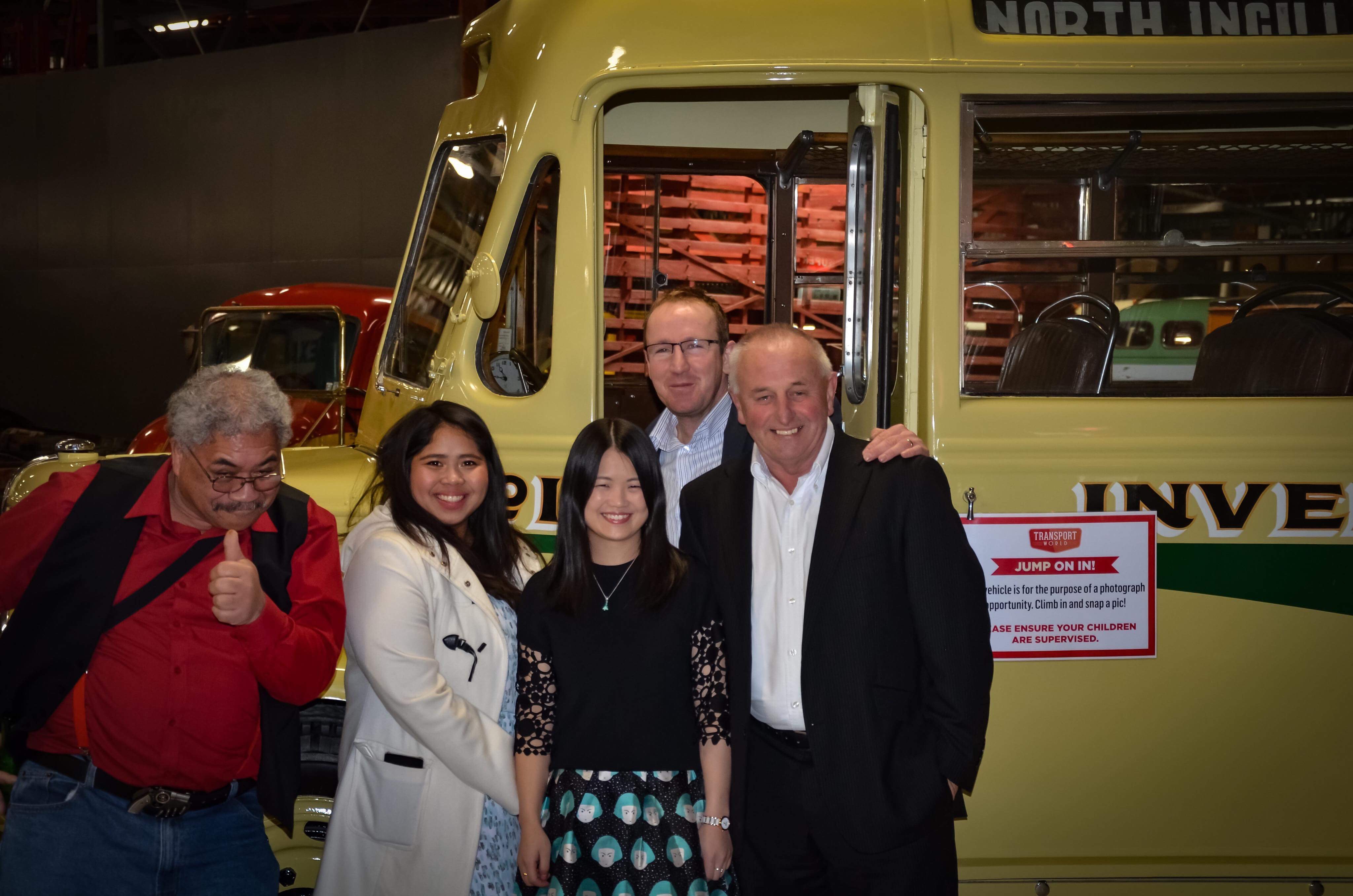 蓝河用梦想点燃荣耀之夜，让奋斗再创未来