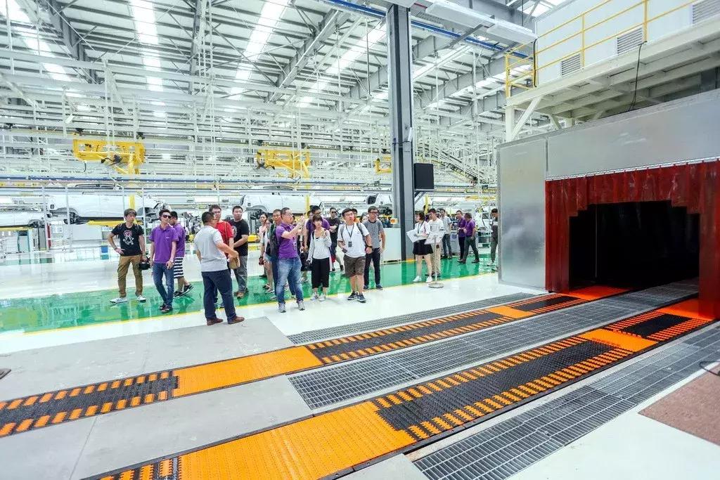 5万到6万的哪吒n01,2023年哪吒n01新能源汽车报价