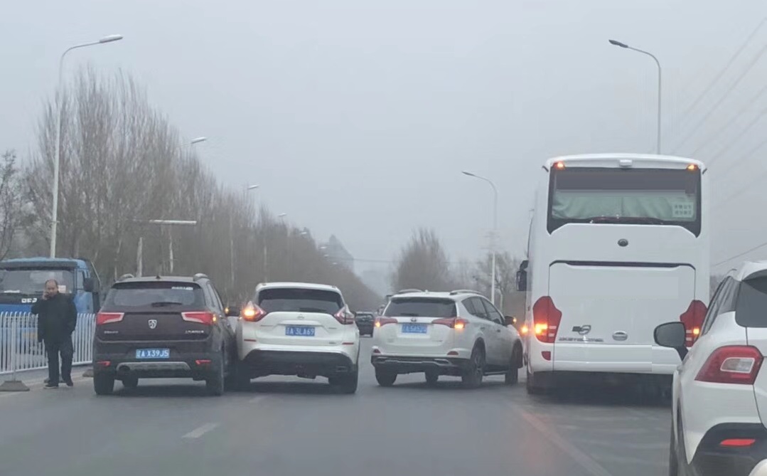 对方撞人了不闻不问怎么办,撞人了对方不负责怎么处理