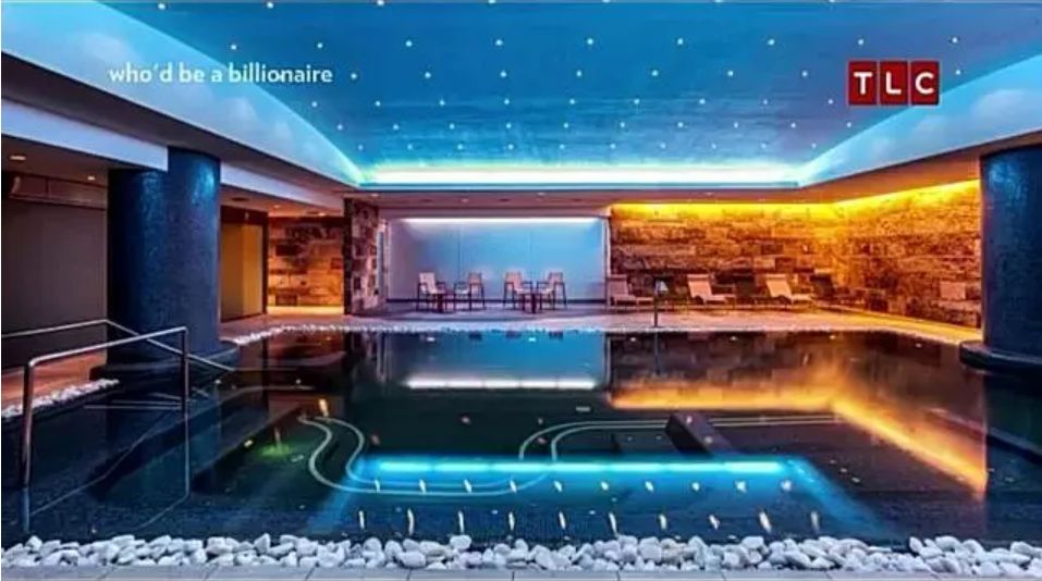 有人在拼夕夕上晒单“SUMSANG”,就有人喝着5000磅一杯的白兰地