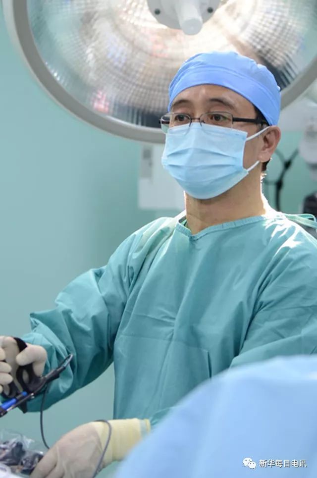 刀尖上的“勇者之舞”：国内“细胞刀第一人”李勇杰