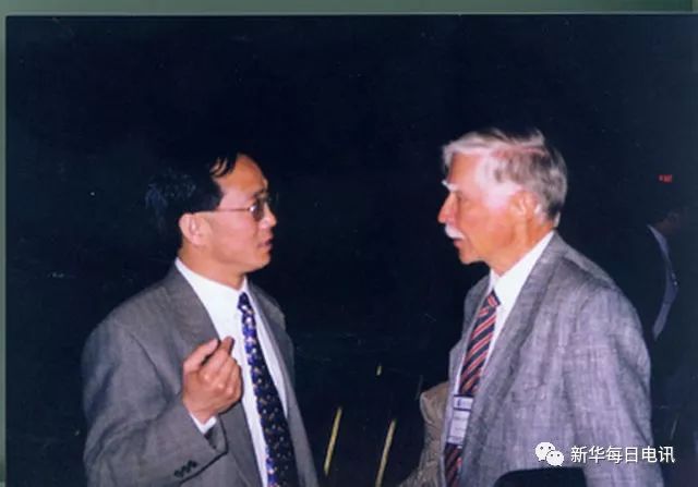 刀尖上的“勇者之舞”：国内“细胞刀第一人”李勇杰