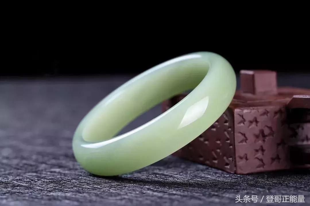 长期戴玉的人会怎样,长期戴玉的人好不好