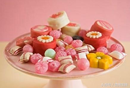 自己创业开零食加盟店怎么样,好想来休闲食品加盟店费用