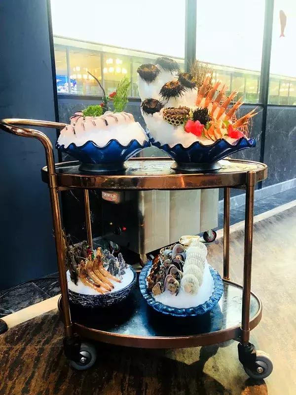 海鲜自助跟着抖音吃遍全国,美食推荐抖音最火网红餐厅海鲜