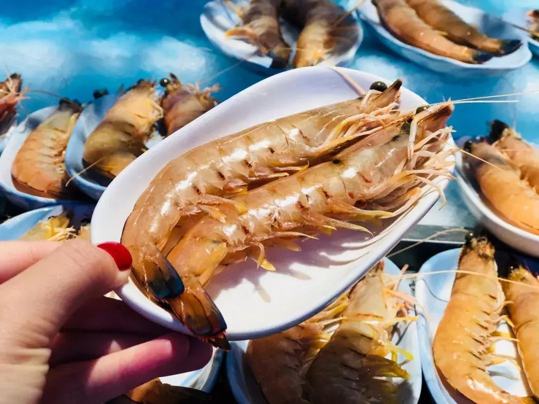 海鲜自助跟着抖音吃遍全国,美食推荐抖音最火网红餐厅海鲜