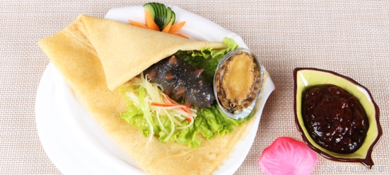 坚持敢想敢做，成就了现在的煎饼王——杨龙