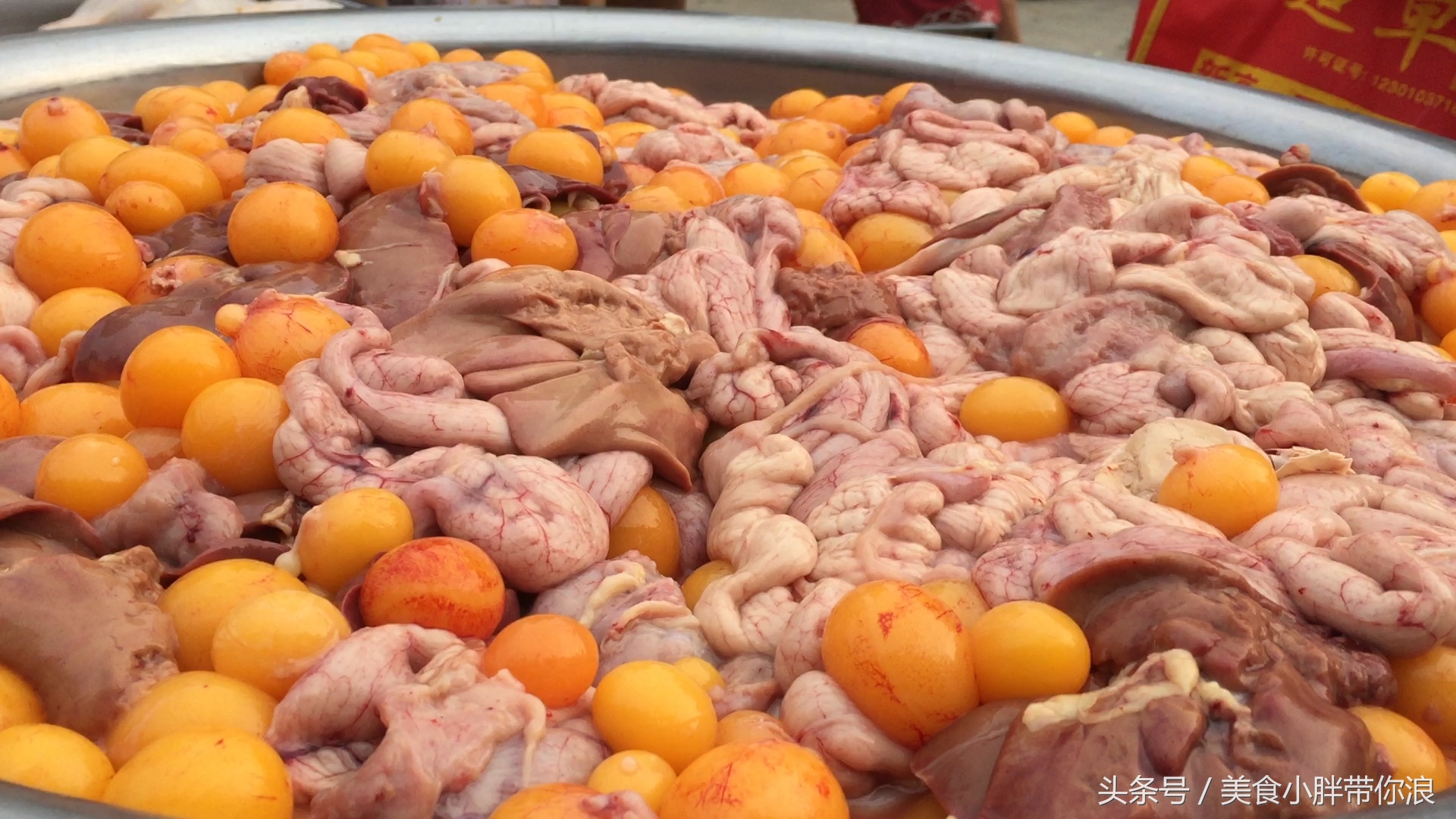 94年小伙卖卤肉十年,28岁小伙卖卤肉