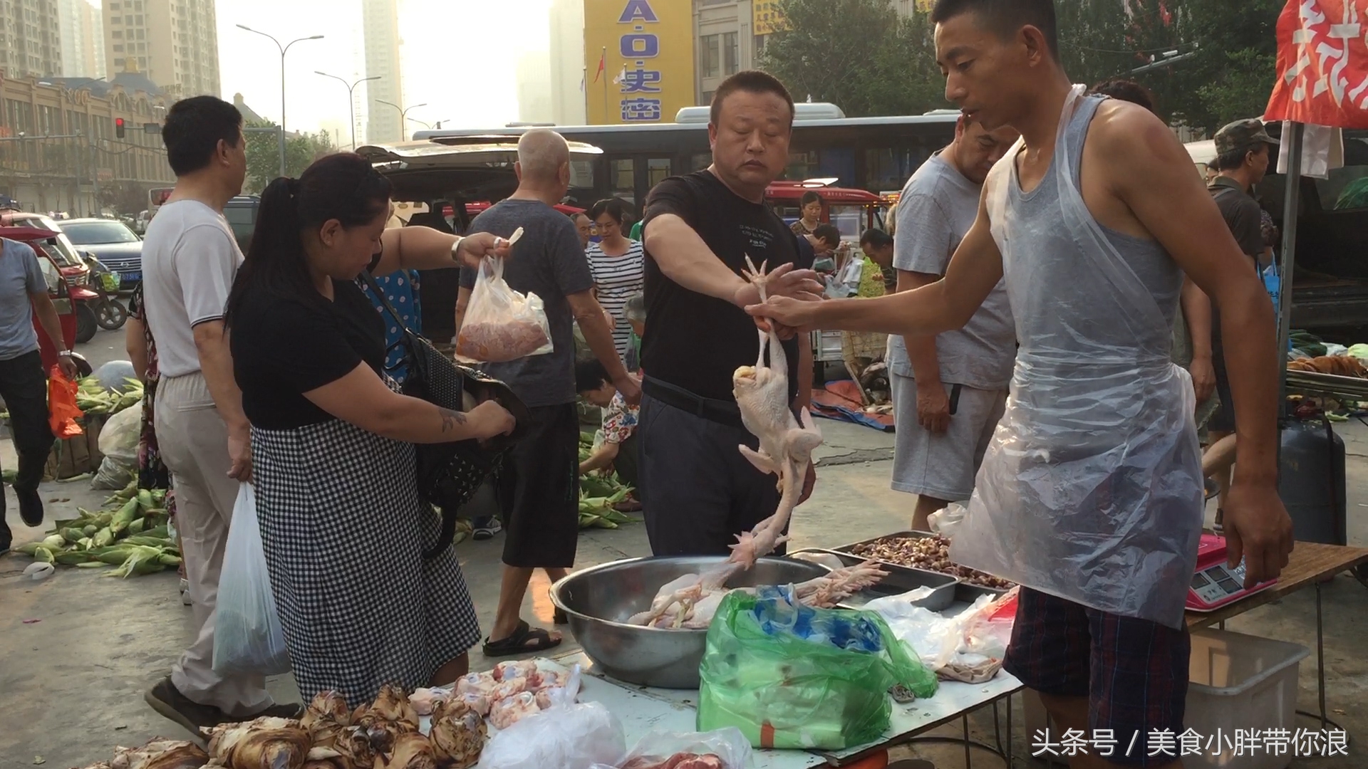 94年小伙卖卤肉十年,28岁小伙卖卤肉