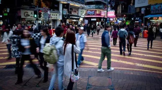 dior专柜花四万买假货后续,央视曝光海外代购