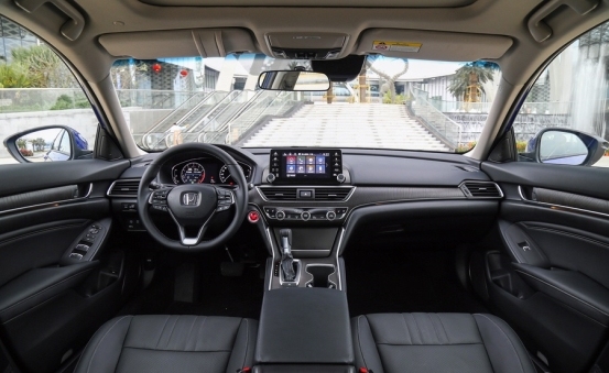 刚考上乡镇公务员买什么车,刚考上公务员考试买啥车