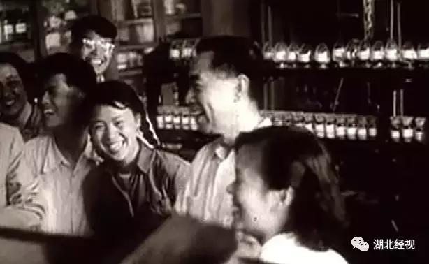 回忆四十年代买黑白电视机,40年前买电视机