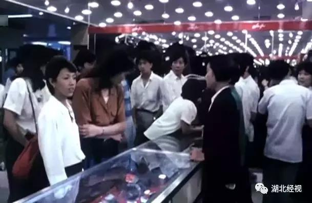 回忆四十年代买黑白电视机,40年前买电视机