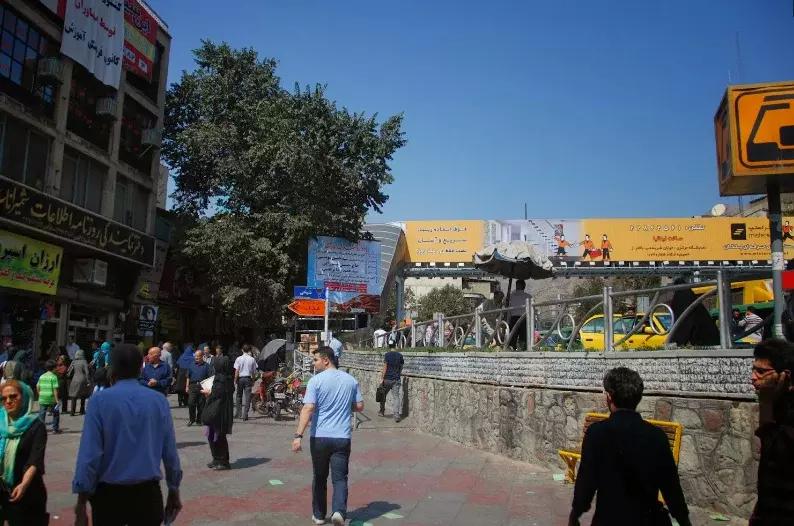 这个石油国家反感美国，和日本有仇，却全力拥护中国！